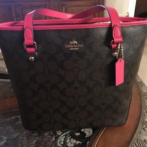 NWT AUTHENTIC Coach Luxury Purse/Tote